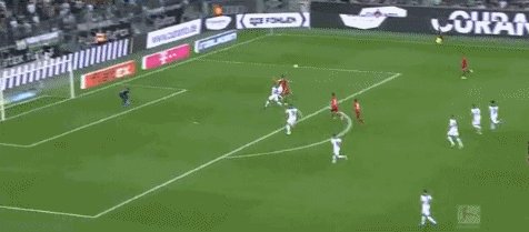 1628895658821052458.gif 拜仁1.gif